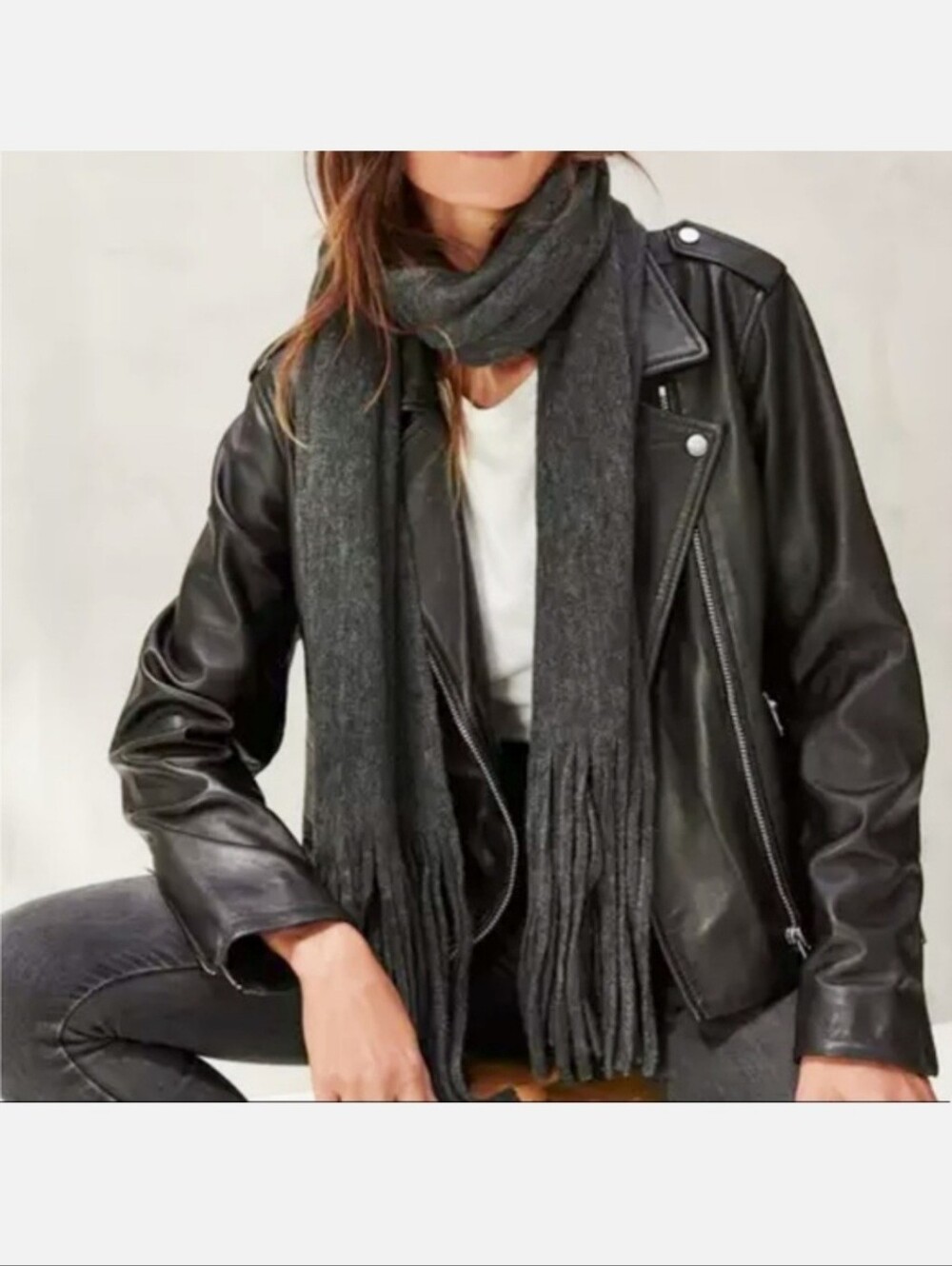 LUCKY BRAND Charcoal Knit Grey Scarf Thick Soft Cozy Fall Winter Neutral EUC